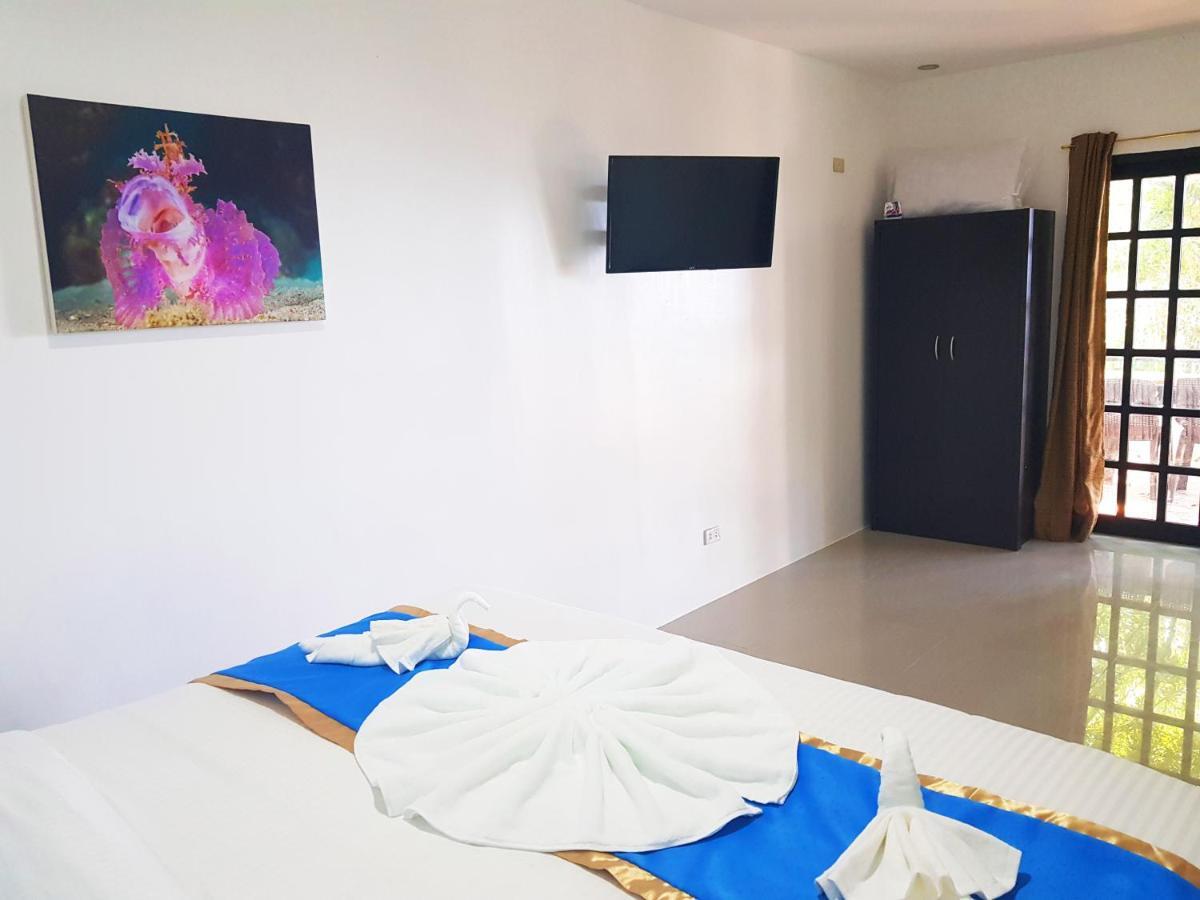 Blue Ribbon Dive Resort Mabini  Bagian luar foto